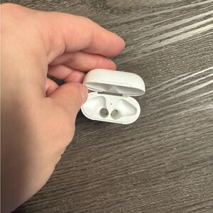 Apple AirPods 2nd Generation Original Replacement Charging Case A1602 Charger